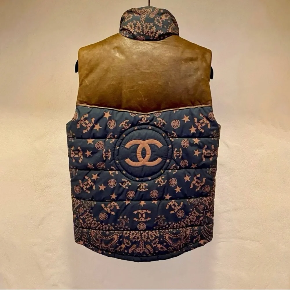 Chanel Paris Dallas Vest sz 36 - Picture 1 of 12